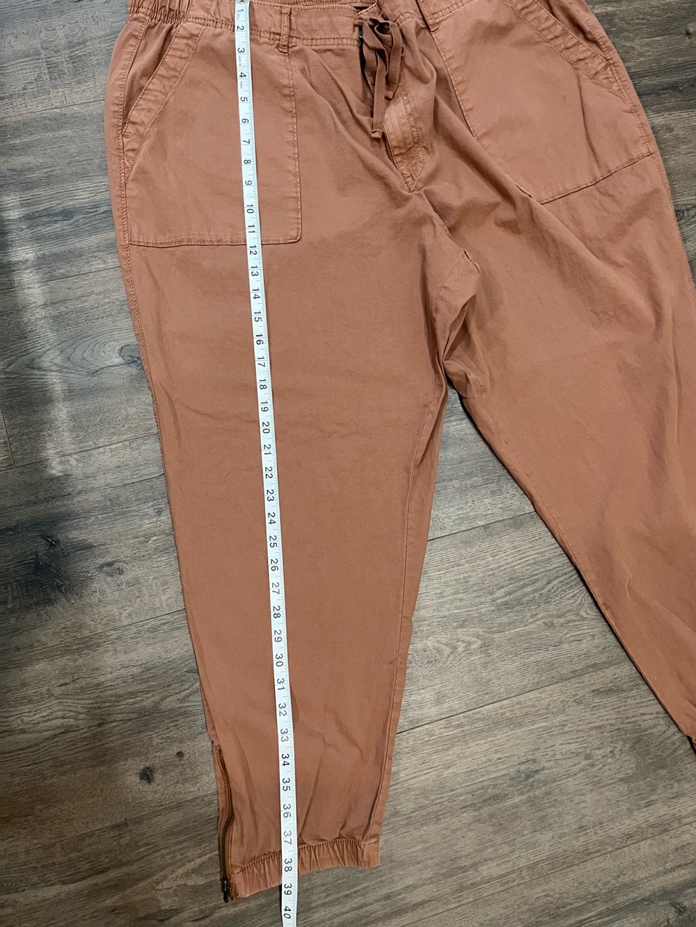 Men's Rust Drawstring Jogger Pants - Picture 5 of 6